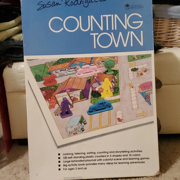 Counting town - Picture 1 of 6